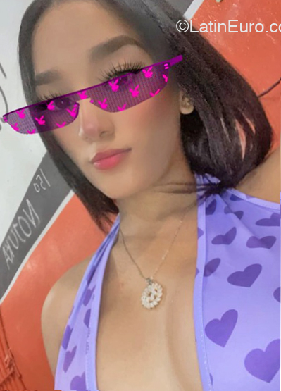 Date this happy Dominican Republic girl Gata from Santo Domingo DO44909