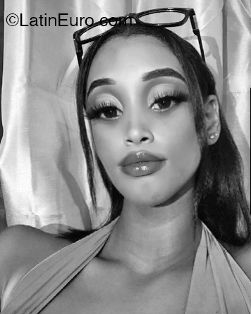 Date this good-looking Dominican Republic girl Franchesca from Santo Domingo DO46948