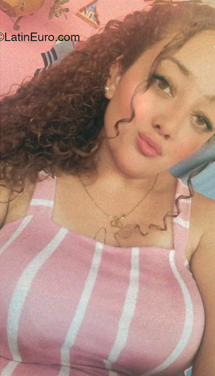 Date this funny Venezuela girl Vanessa from Colonia Tovar VE4559