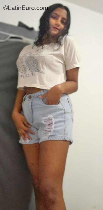 Date this tall Colombia girl Fernanda from Bogota CO32579