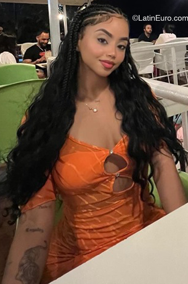 Date this young Dominican Republic girl Claris from Santo Domingo DO48614