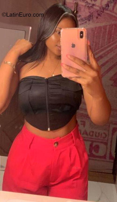 Date this young Dominican Republic girl Emelys from Santo Domingo Norte DO50827