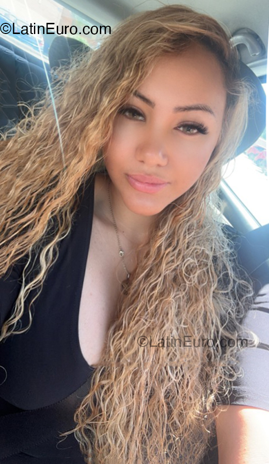 Date this charming Spain girl Paola from Madrid ES825