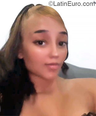 Date this lovely Dominican Republic girl Alanna from Santo Domingo DO51958