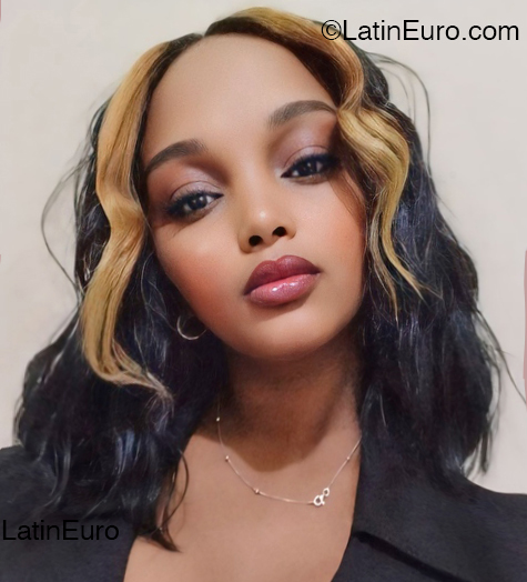 Date this tall Dominican Republic girl Lian from Santo Domingo DO52278