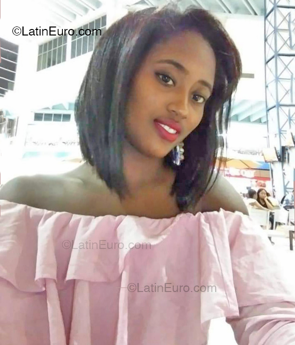 Date this exotic Dominican Republic girl Sol from Dajabon DO52332