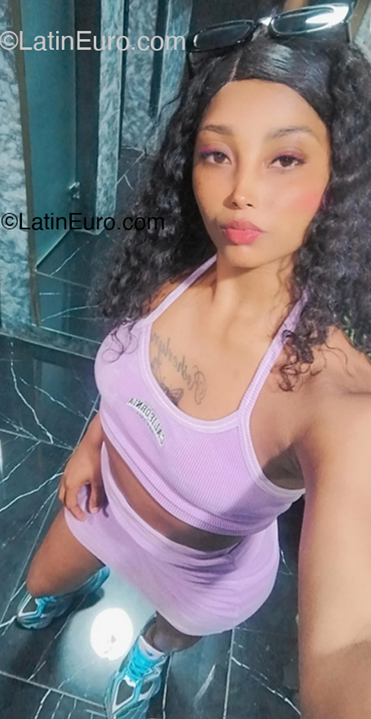 Date this sensual Dominican Republic girl Micaela from Santo Domingo DO52469