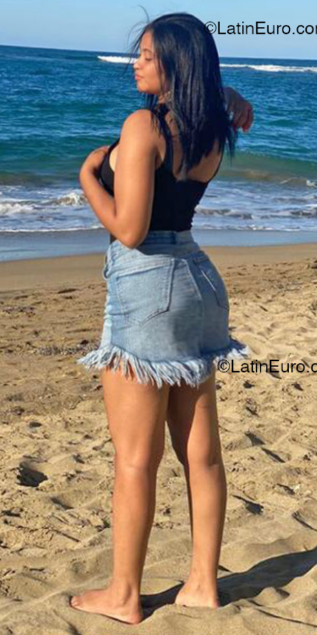 Date this passionate Dominican Republic girl Areysi from Nagua DO52842
