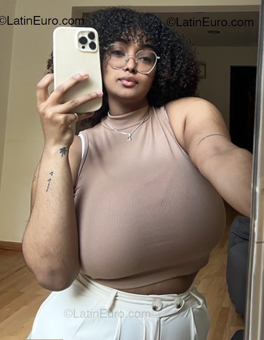 Date this beautiful Spain girl Anglica from Lleida ES865