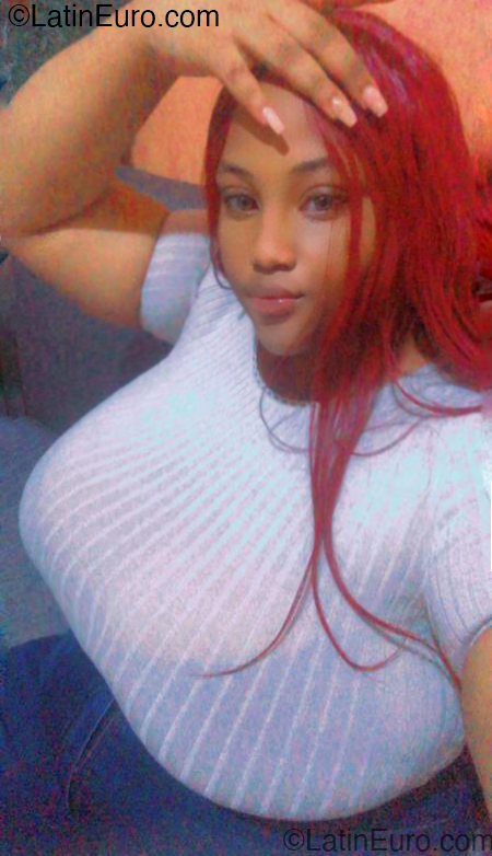 Date this funny Dominican Republic girl Iris from Santo Domingo DO53898