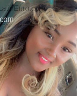 Date this voluptuous Dominican Republic girl Luz from Santo Domingo DO53935