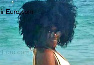 Date this sultry Dominican Republic girl Angie from Santo Domingo DO54067