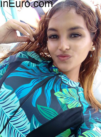 Date this young Venezuela girl LaMorena from Caracas VE5117