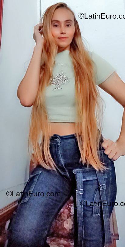 Date this tall Colombia girl Sofia from Bogota CO33233