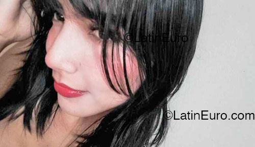 Date this pretty Peru girl Lizcandy from Iquitos PE2134