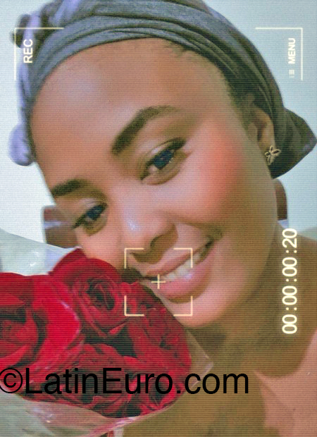 Date this gorgeous Dominican Republic girl Estefany from Santo Domingo DO54570