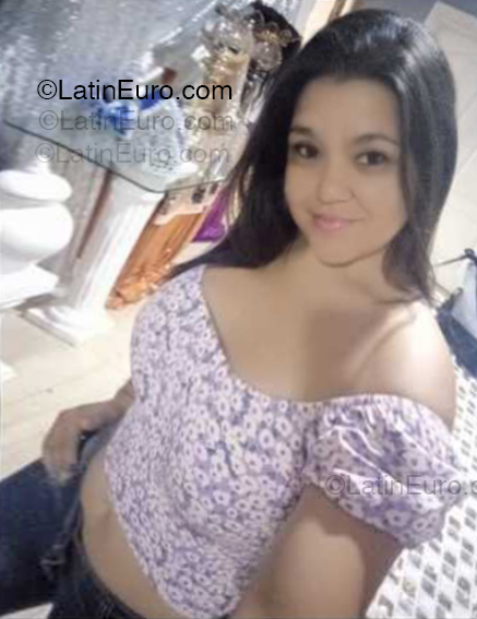 Date this charming Venezuela girl Johana from Maracay VE5244