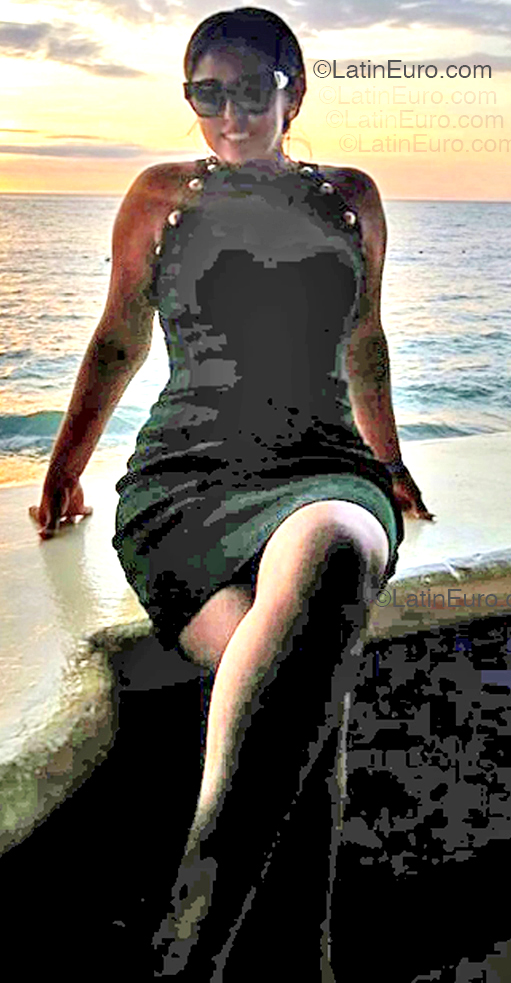 Date this attractive Mexico girl Martha from San Luis Potosi MX2768