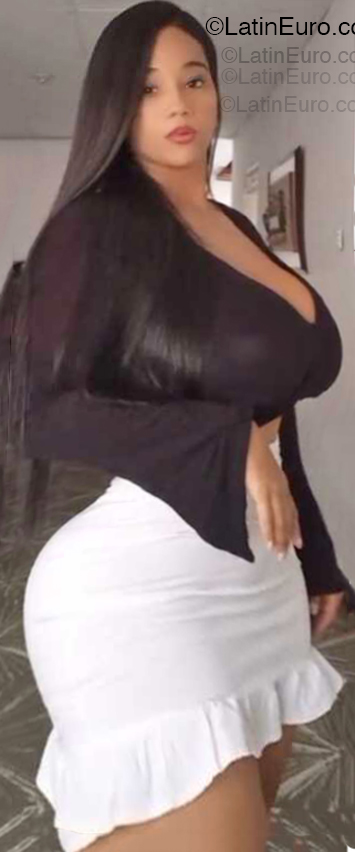 Date this cute Colombia girl Candela from Cali CO33319