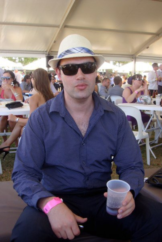 Date this stunning New Zealand man Teo from Christchurch NZ60