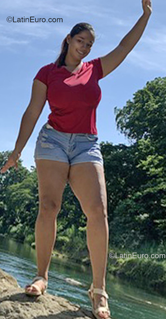 Date this young Costa Rica girl Nick from San Jose CR561