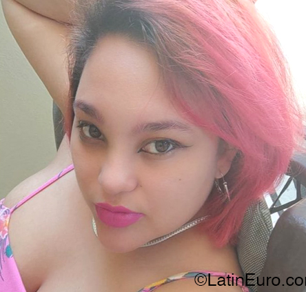 Date this foxy Dominican Republic girl Izzy from Santiago DO54990