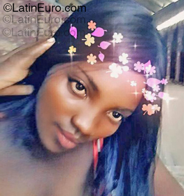 Date this happy Dominican Republic girl Maribel from Santiago DO55037