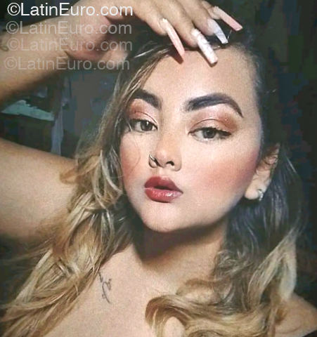 Date this charming Venezuela girl Alondra from Caracas VE5295