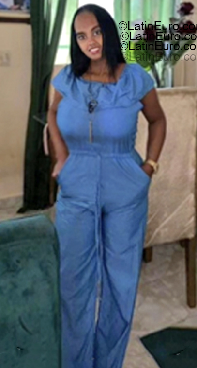 Date this charming Dominican Republic girl Yissel from La Altagracia DO55168