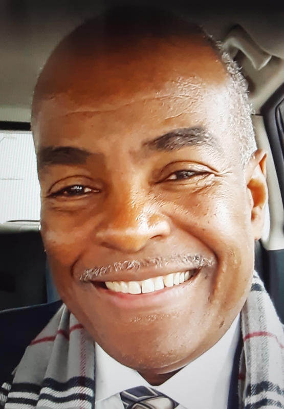 Date this tall United States man Amiel from Philadelphia US25106