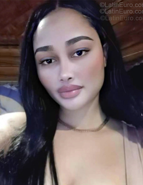 Date this sensual Dominican Republic girl Anyelina from Santiago DO55267
