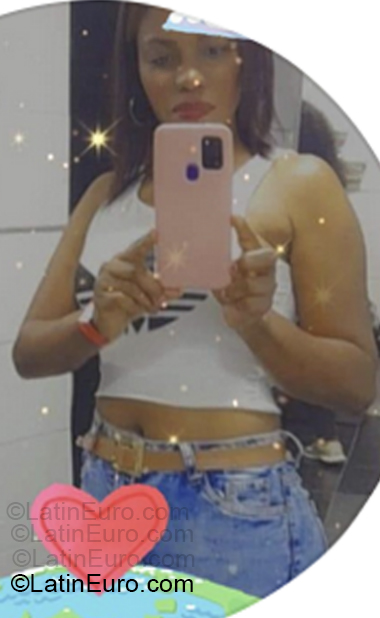 Date this gorgeous Colombia girl Salome from Bogota CO33411
