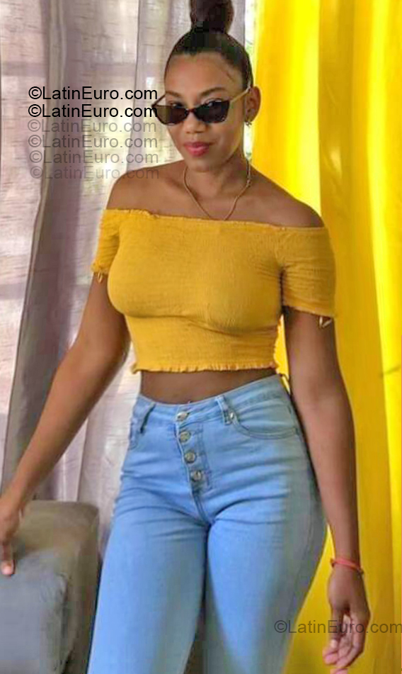 Date this young Dominican Republic girl Alba from Puerto Plata DO55310