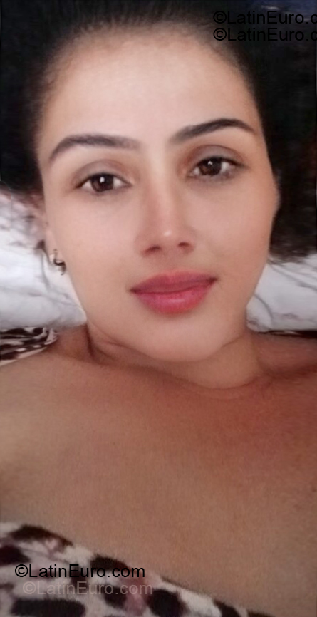 Date this hot Dominican Republic girl Cami from Bonao DO55334