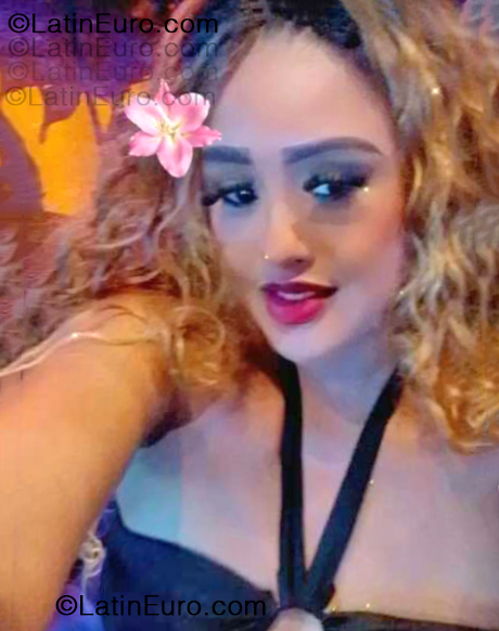 Date this attractive Dominican Republic girl Stephany from Higuey DO55381