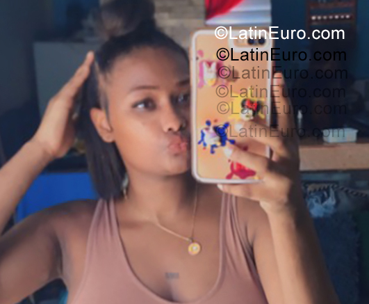 Date this tall Dominican Republic girl Patricia from Bajos De Haina DO55412