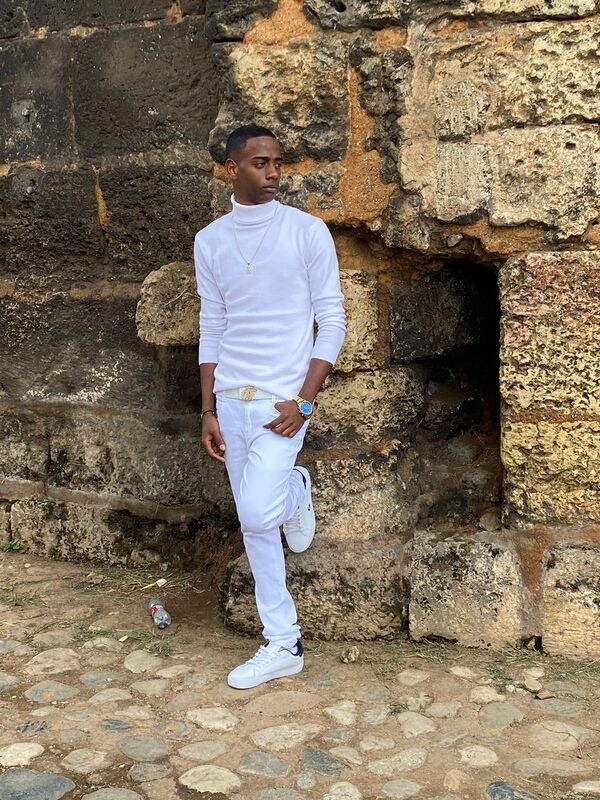 Date this exotic Dominican Republic man Avergualo from Rep&uacute;blica Dominicana DO55646