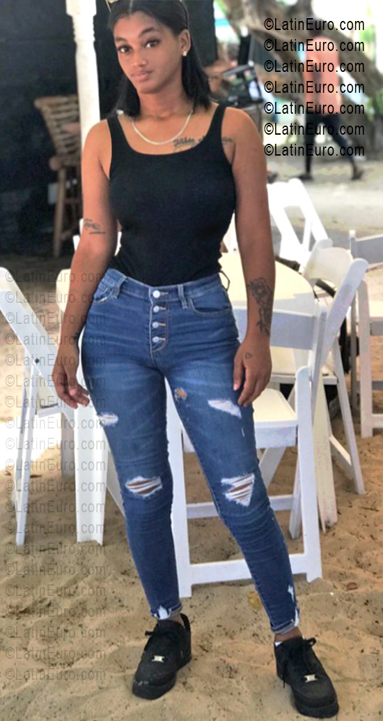Date this sultry Dominican Republic girl Camel from Puerto Plata DO55655