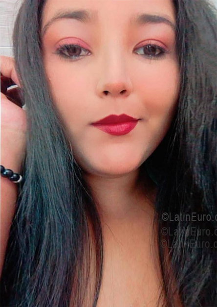 Date this cute Colombia girl Genesis from Barranquilla CO33538