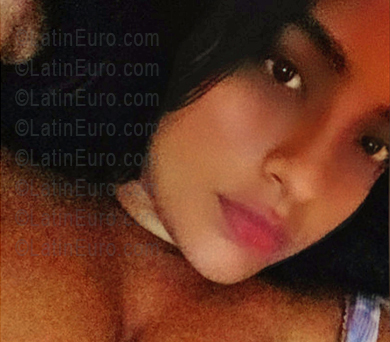 Date this georgeous Dominican Republic girl Yulisy from Santo Domingo DO55732