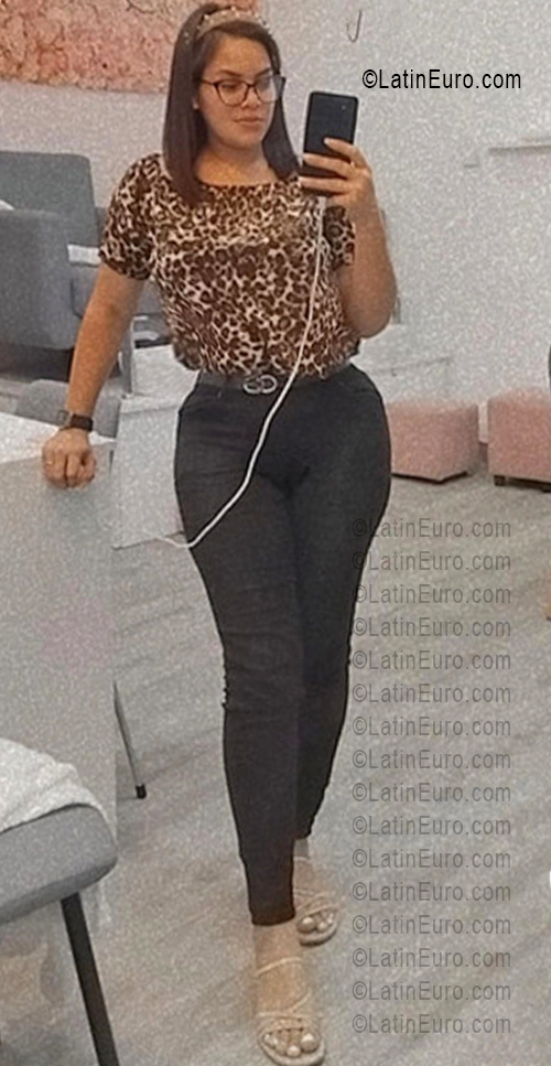 Date this athletic Panama girl Yulianis from Panama City PA1425