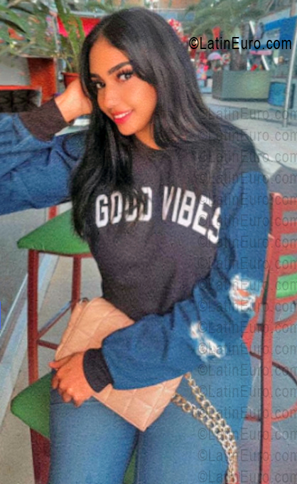 Date this funny Dominican Republic girl Karina from Santiago DO55812