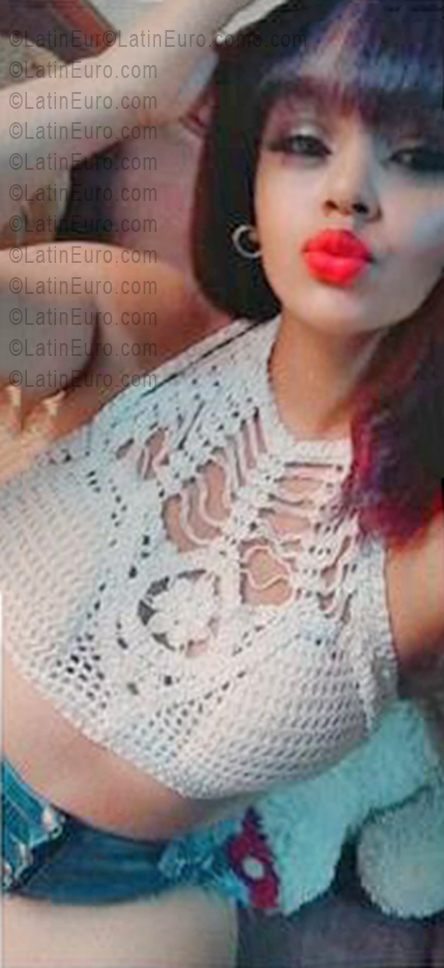 Date this passionate Dominican Republic girl Yudeny from Puerto Plata DO55827
