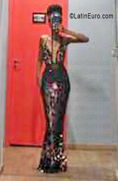 Date this cute Dominican Republic girl Lizzie from Santo Domingo DO55935