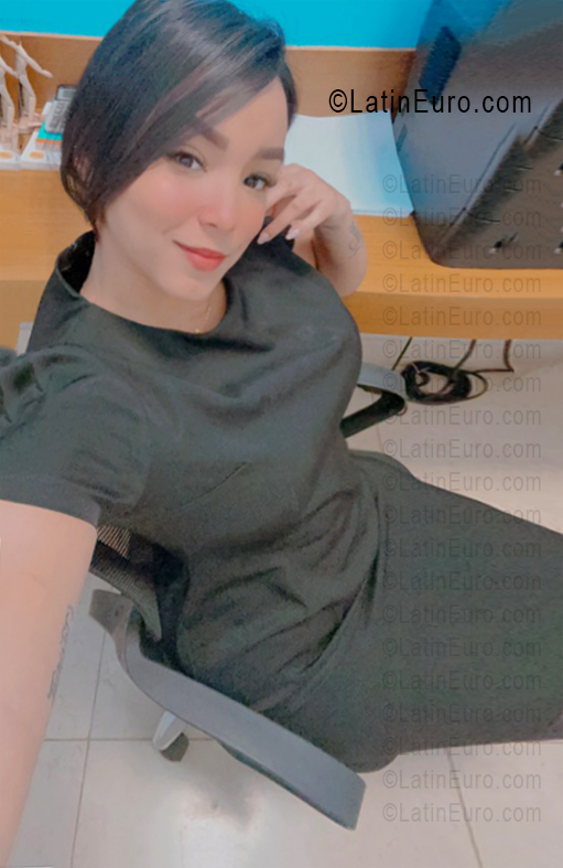 Date this delightful Brazil girl Dubra from Brasilia BR12405