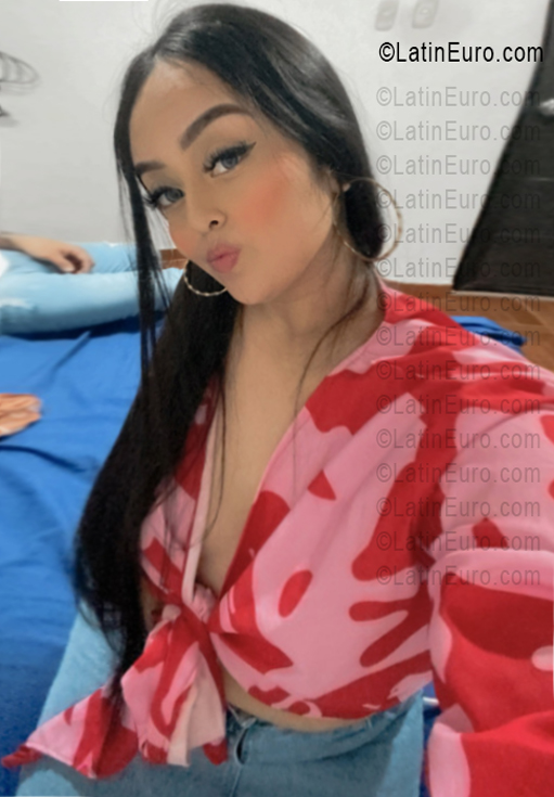 Date this cute Colombia girl Estefany from Bucaramanga CO33632