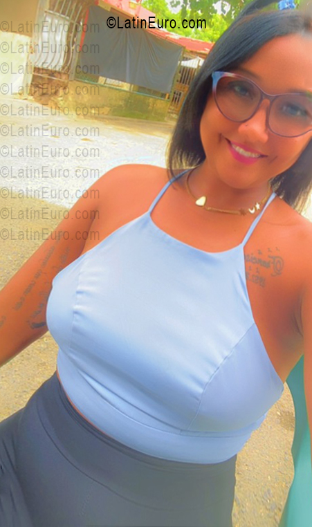 Date this funny Dominican Republic girl Indebel from Puerto Plata DO56024
