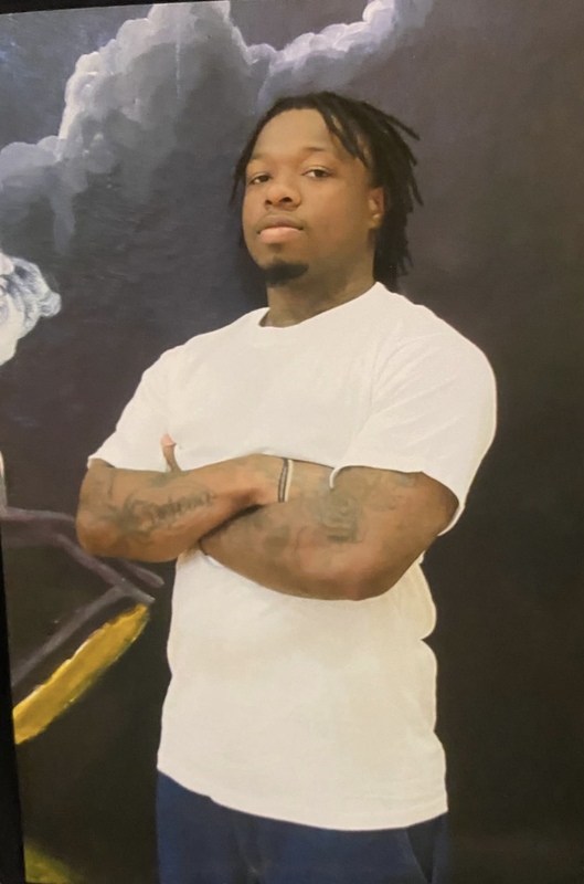 Date this nice looking United States man Tavondrick from Richmond US25335