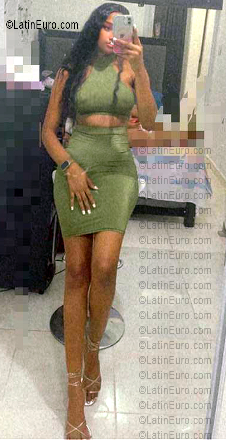 Date this charming Dominican Republic girl Merlys from Santo Domingo DO56038
