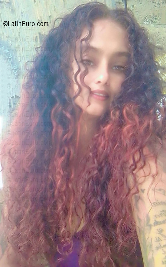 Date this sensual Dominican Republic girl Ana from Santo Domingo DO56086